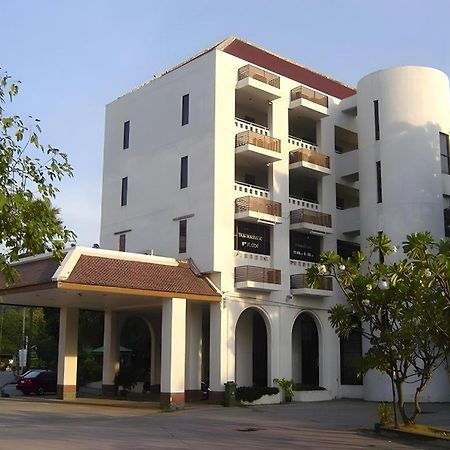 פטצ'אבורי Royal Diamond Hotel מראה חיצוני תמונה