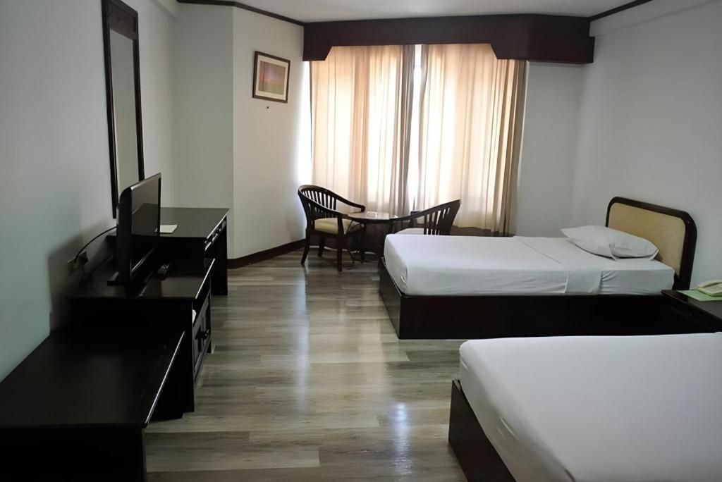 פטצ'אבורי Royal Diamond Hotel מראה חיצוני תמונה