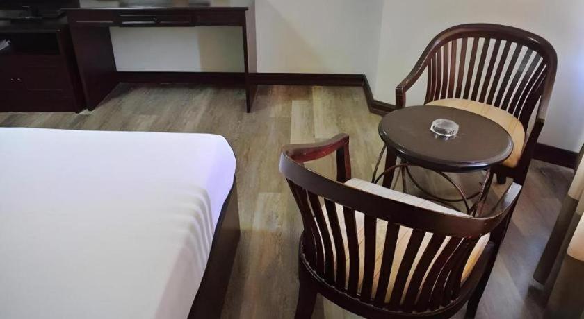 פטצ'אבורי Royal Diamond Hotel מראה חיצוני תמונה