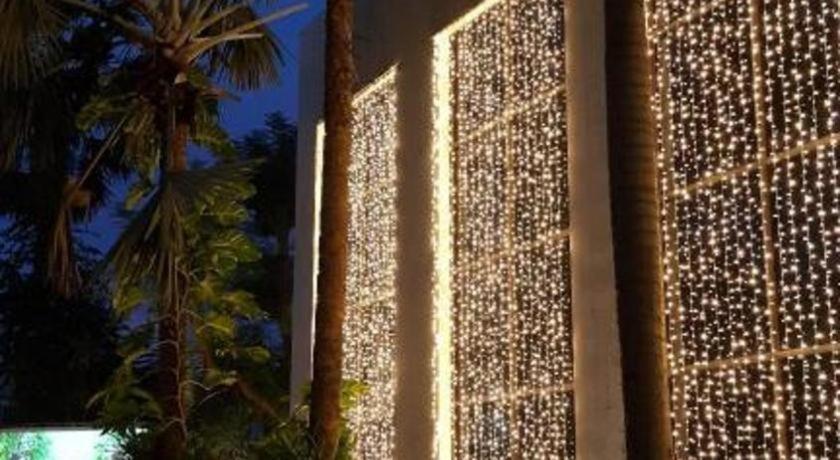 פטצ'אבורי Royal Diamond Hotel מראה חיצוני תמונה